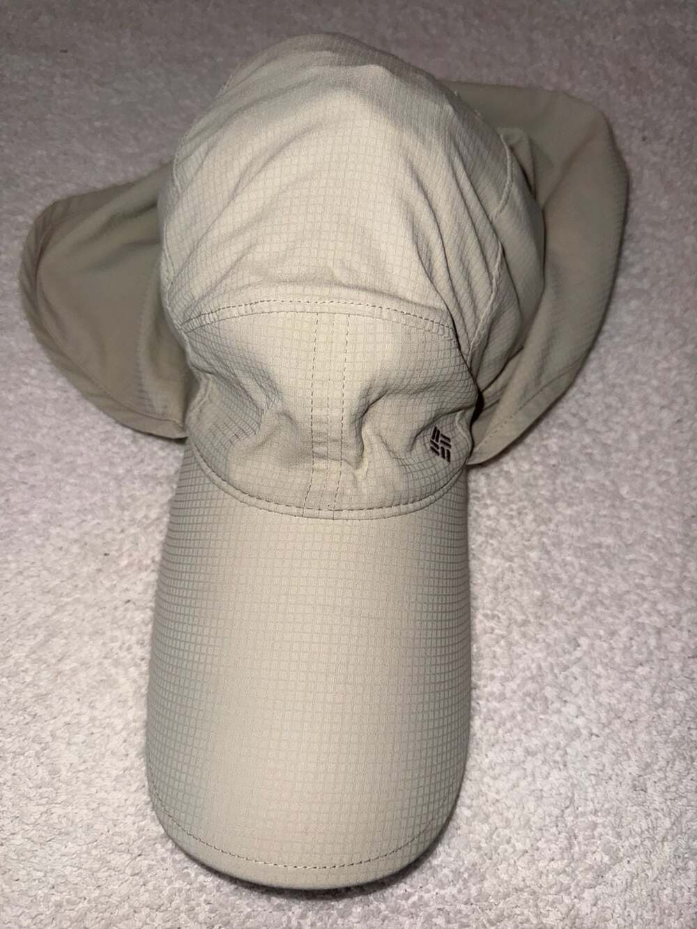 Columbia Schooner Bank Cachalot III Hat S/M Tan Sun Shade